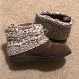 Muk Luks short brown boots